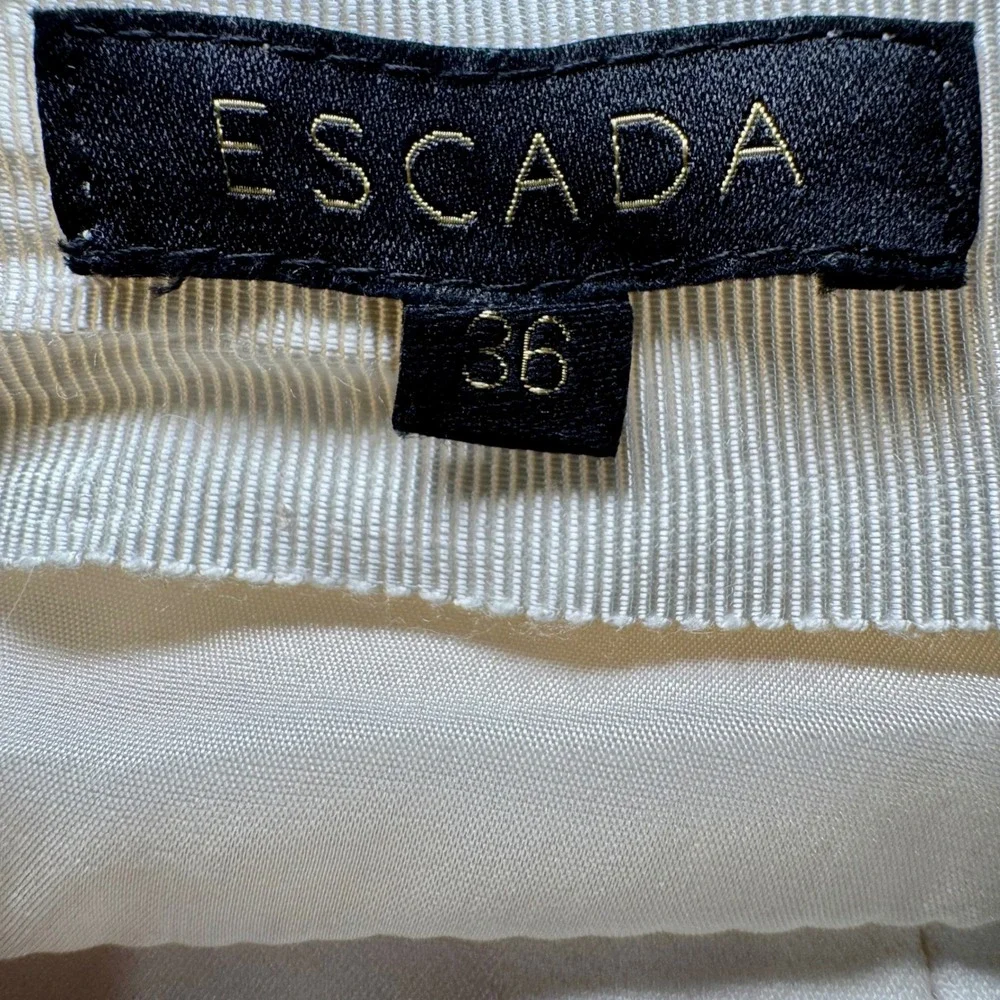 Escada Tuska High-Waist‎ Cropped Trousers Cream Tapered High Rise Seam Detail